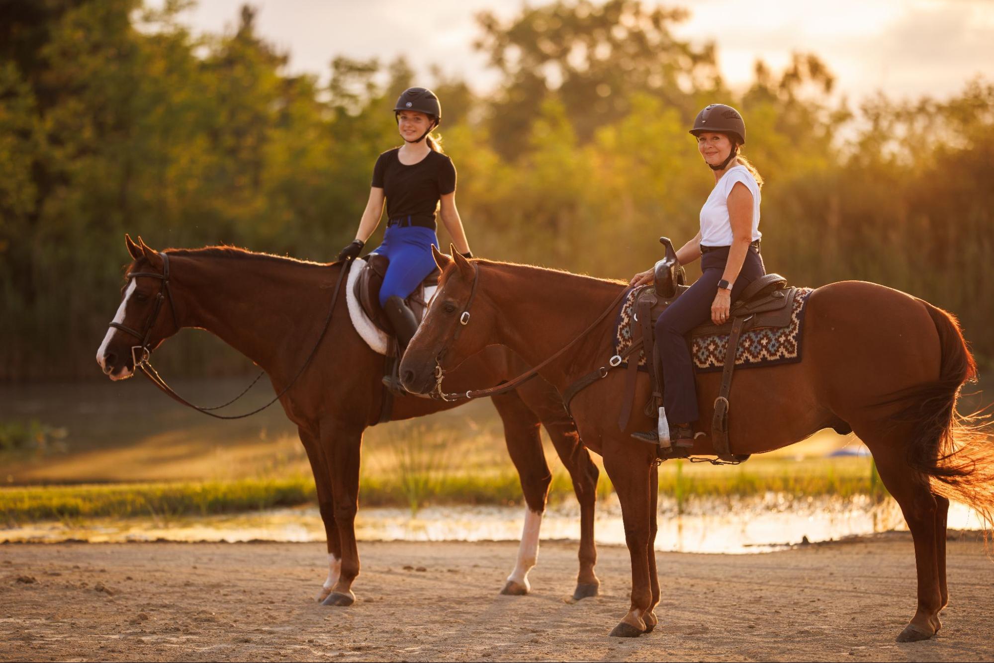 English vs. Western Horse Riding: Comparing Similarities & Differences